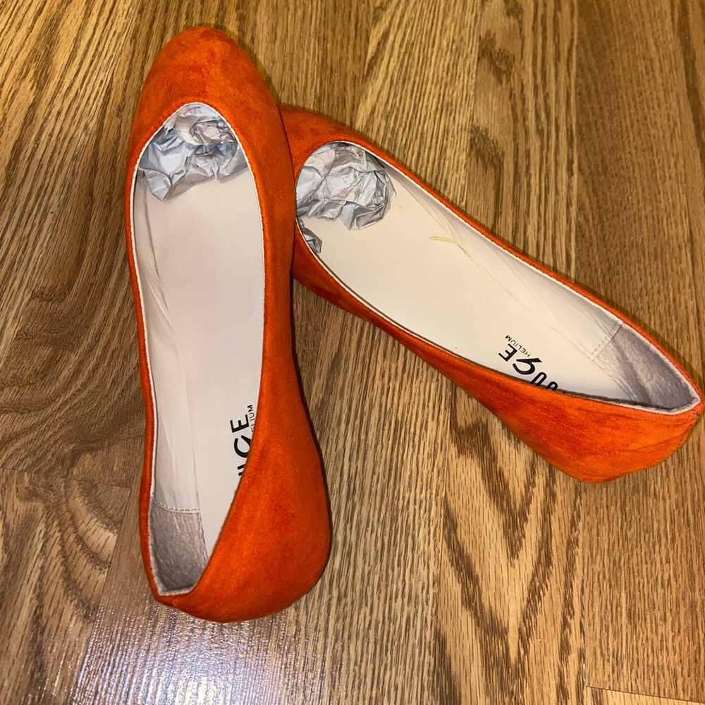 Flats - Picture 2 of 2